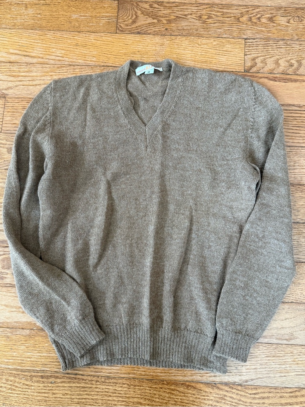 Peruvian Alpaca Zip V-Neck Sweater Taupe Women’s Size Medium